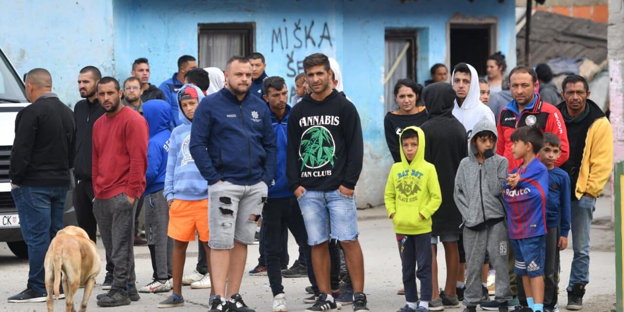Parag: Policija osigurava podru?je krvavog sukoba u kojem je ubijena �ena i ranjeno vi�e osoba