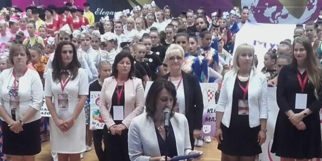 190704_mazoretkinje
