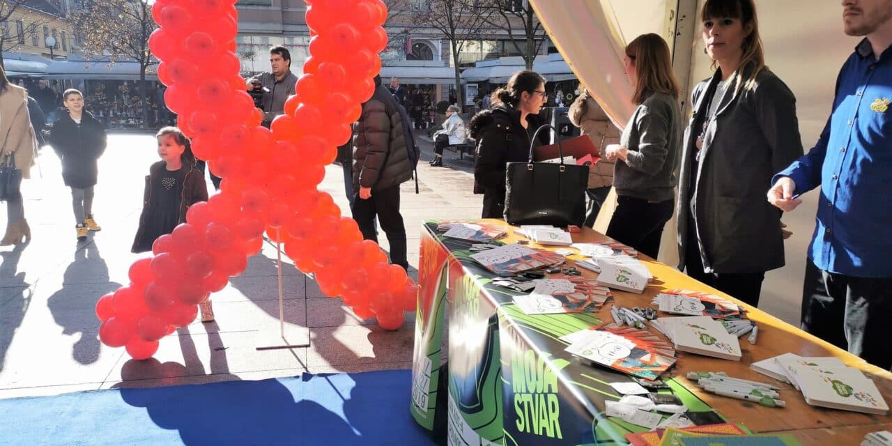 2019aids1