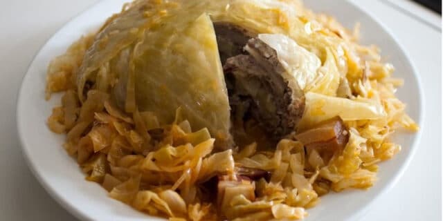 2020-12-05-gastro-sarma-glavica
