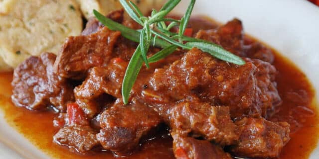 2020-12-16-gastro-sekelji-gulaš
