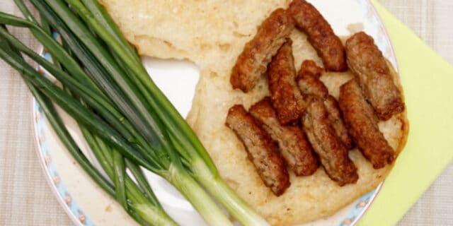 2021-03-09-gastro-ćevapi-mladi-luk