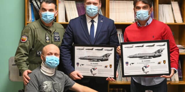 Ministar Banožić i izbornik Dalić posjetili pilota HRZ-a: Ustrajnost hrvatskog vojnika kao vječna inspiracija