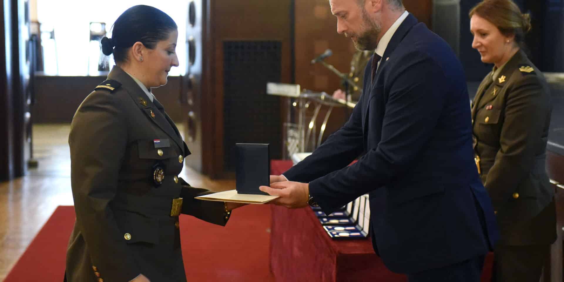 Pripadnicima Hrvatske vojske dodijeljene vojne medalje i poticajne mjere