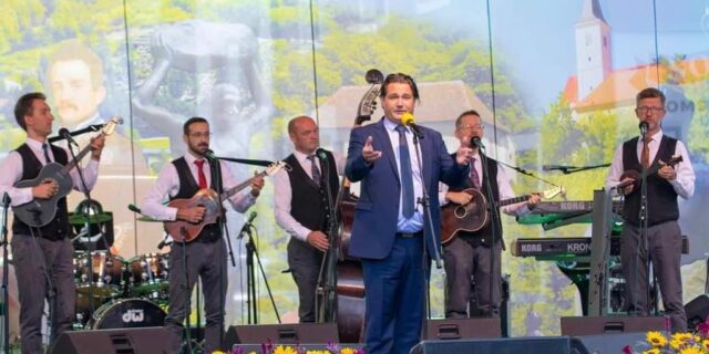 Adam Končić i Savski valovi