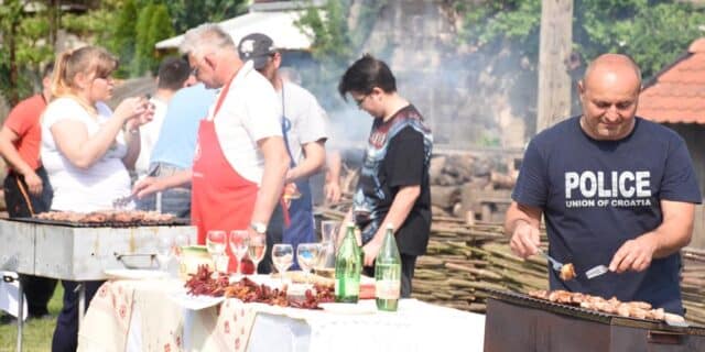 GRILL-1