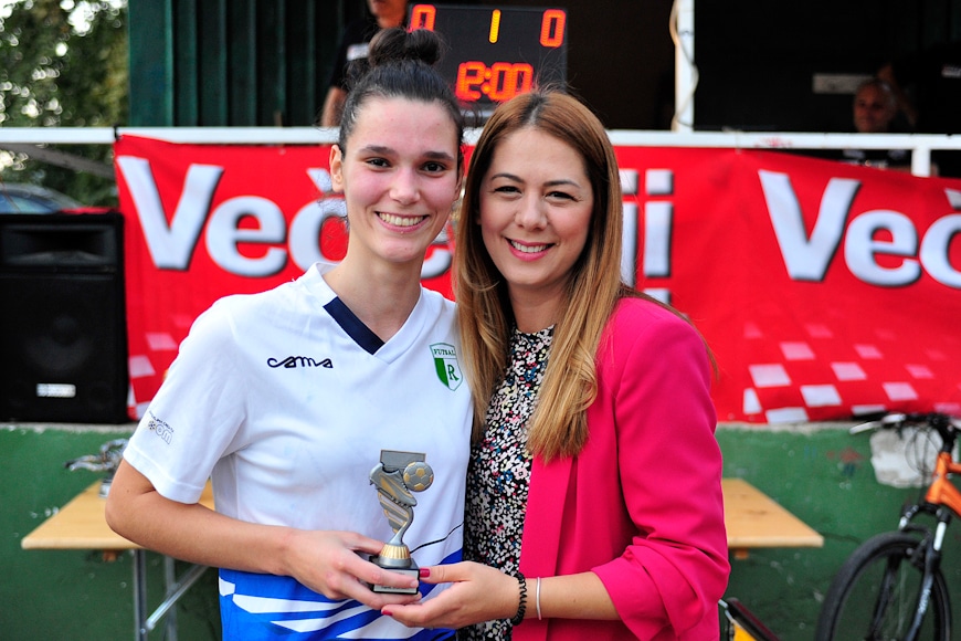 Jelena Dizdar (najbolja igračica) i Vildana Botonjić (predsjednica MO Prečko)