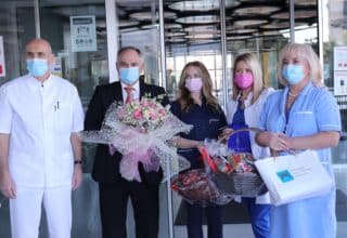 Split: Župan Boban posjetio mamu i bebu koja je rođena minutu nakon ponoći
