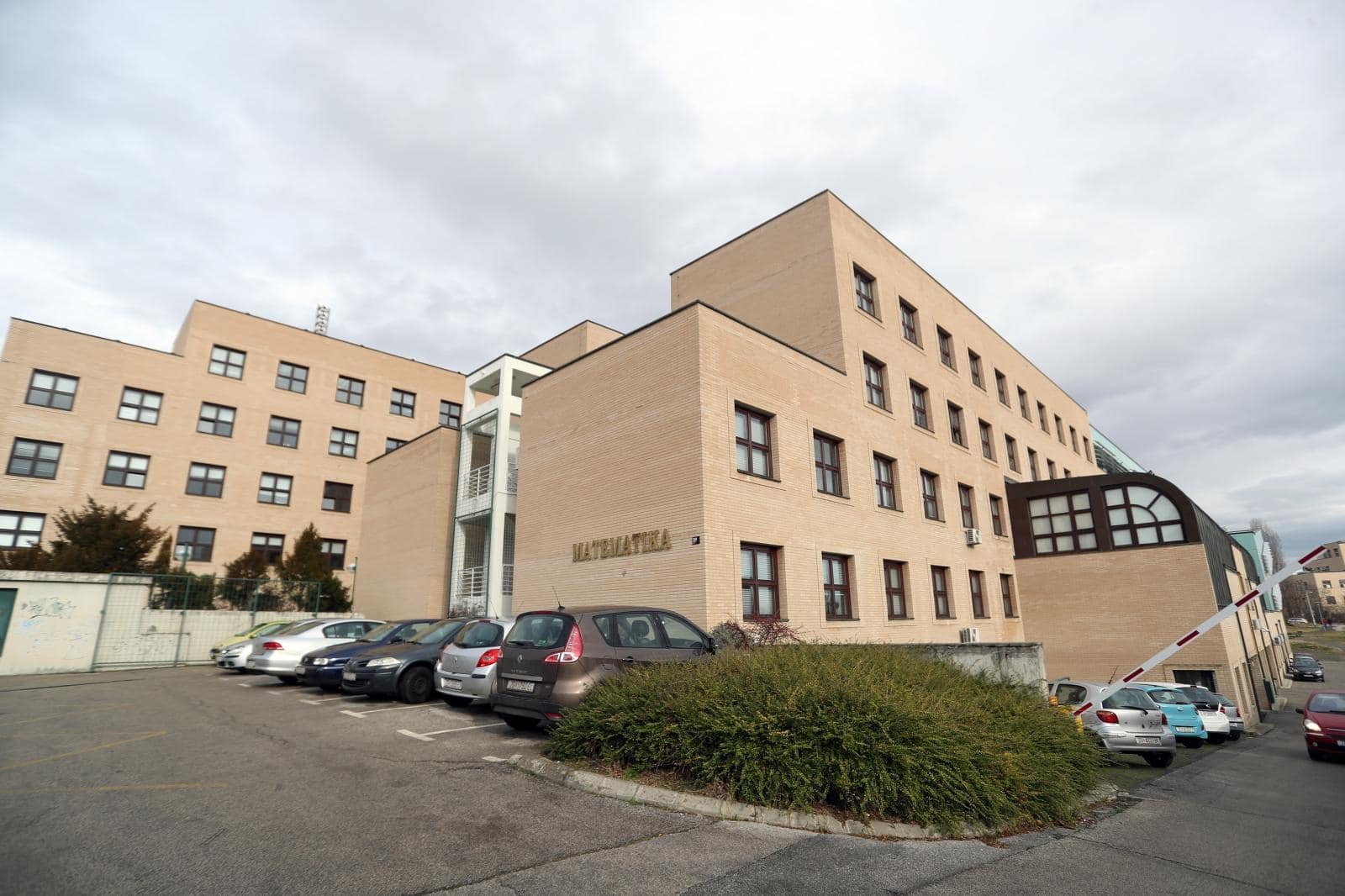 PXL_010218_19511914