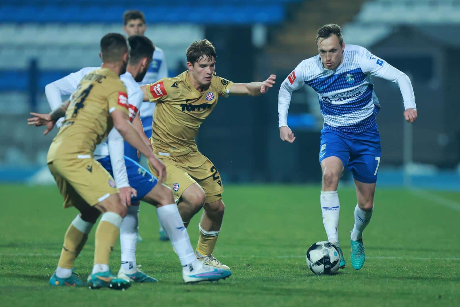 Osijek i Hajduk sastali se u četvrtfinale SuperSport Hrvatskog nogometnog kupa