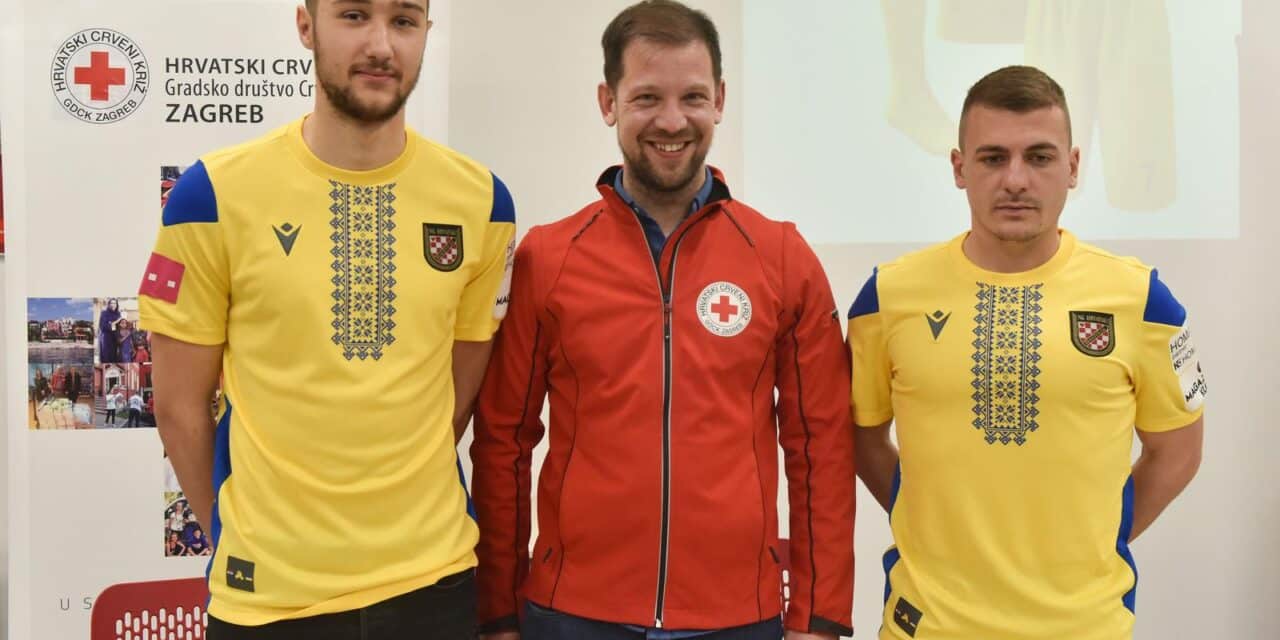 Hrvatski dragovoljac  promijenio dresove kao znak podrške Ukrajini