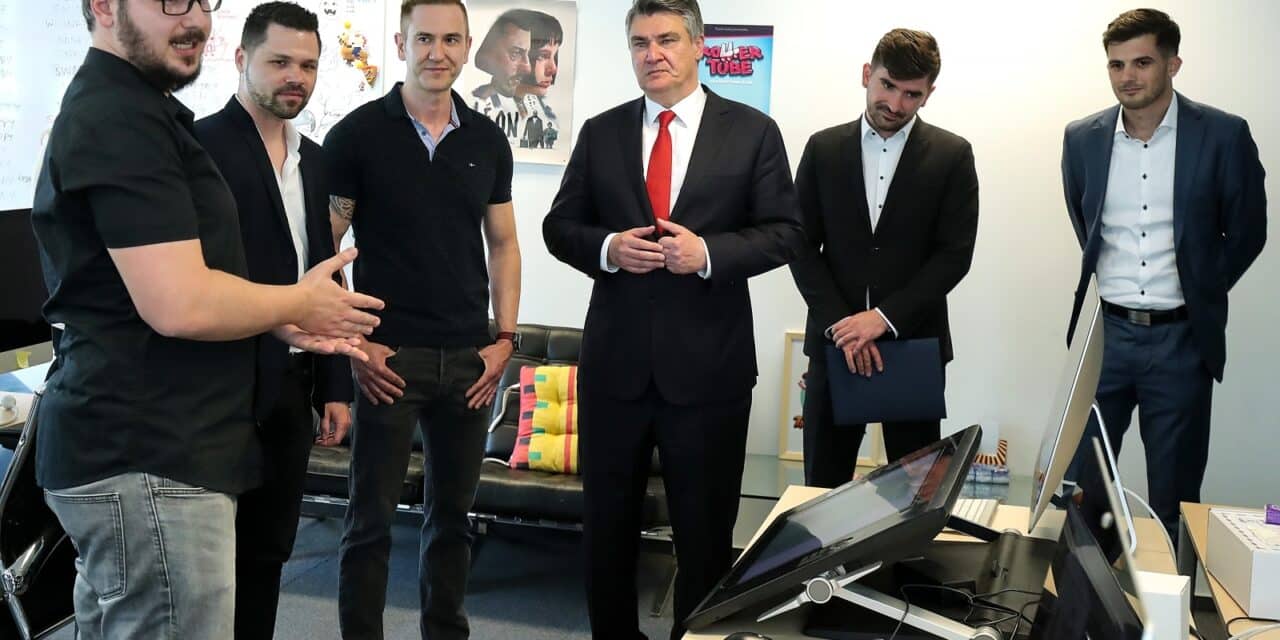 Zagreb: Predsjednik Milanović posjetio tvrtku Nanobit