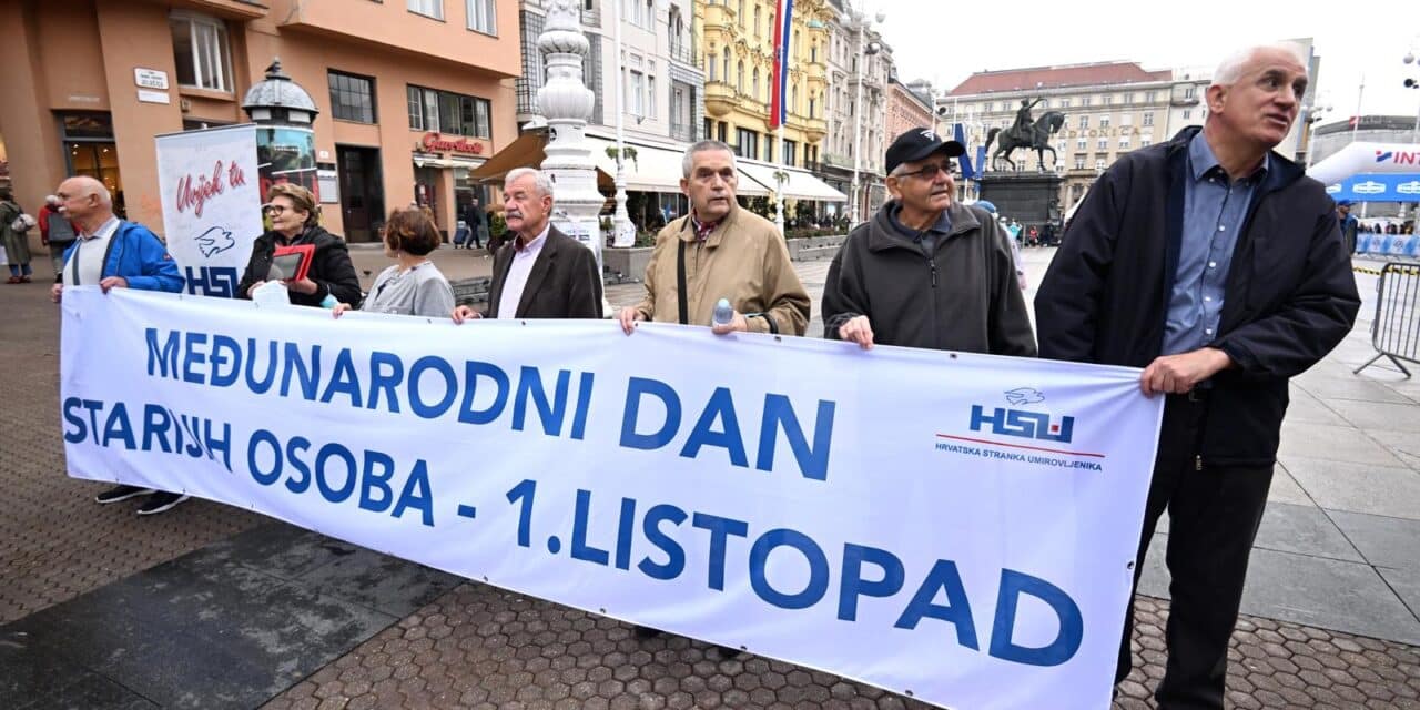 Zagreb: Šutljivi prosvjed umirovljenika na Međunarodni dan starijih osoba