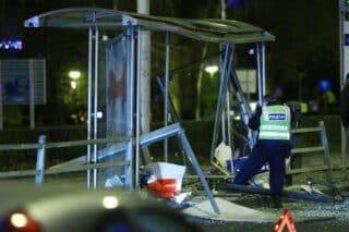 Zagreb: Automobilom se zaletio u tramvajsku stanicu na Vukovarskoj, nema ozlijeđenih