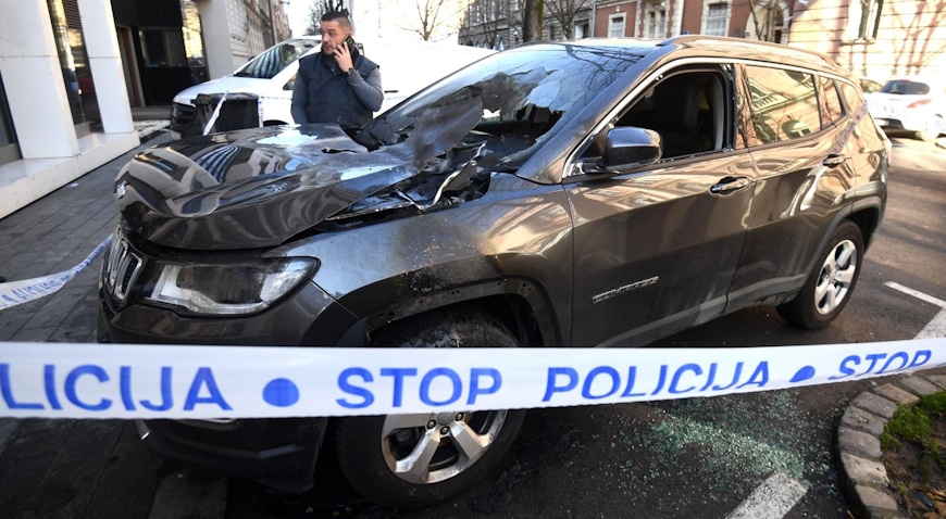 Zagreb: U Prilazu Gjure Deželića zapaljeno je osobno vozilo, policijski očevid u tijeku