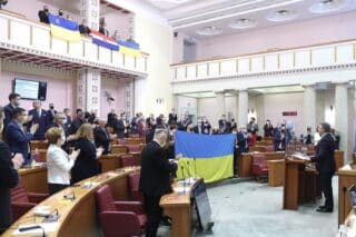 Ukrajinska zastava u Saboru, veleposlanik Kirilič dočekan pljeskom