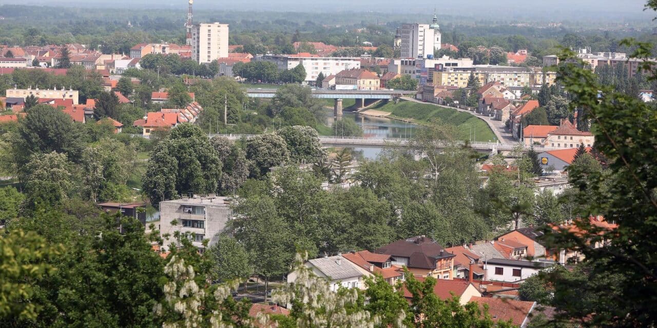 Pogled na Grad Karlovac sa Dubovca