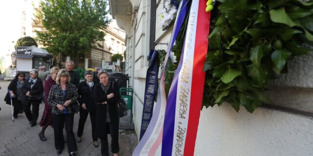 Zagreb: Položeni vijenci povodom obljetnice raketiranja Zagreba