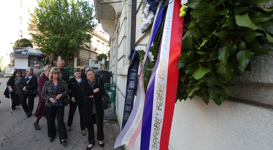 Zagreb: Položeni vijenci povodom obljetnice raketiranja Zagreba
