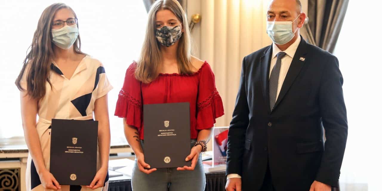 Zagreb: Predstavljanje zbirke Priče iz Domovinskog rata iz pera srednjoškolaca