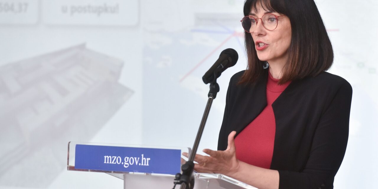 Zagreb: Ministrica Divjak uručila posljednji dio ugovora za regionalne centre kompetentnosti