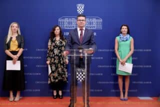 Zagreb: U Saboru održana konfrencija za medije Kluba zastupnika SDP-a