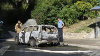 Split: U Ulici Hrvatske mornarice potpuno izgorio automobil