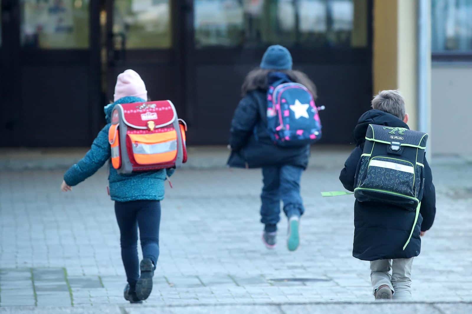 Okončan štrajk prosvjetara – djeca se vraćaju u školske klupe