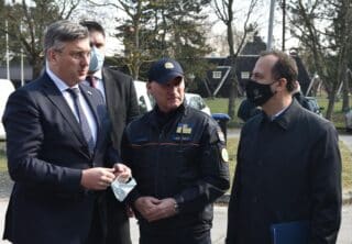 Andrej Plenković s ukrajinskim veleposlanikom obišao motel Plitvice gdje su smještene izbjeglice iz Ukrajine
