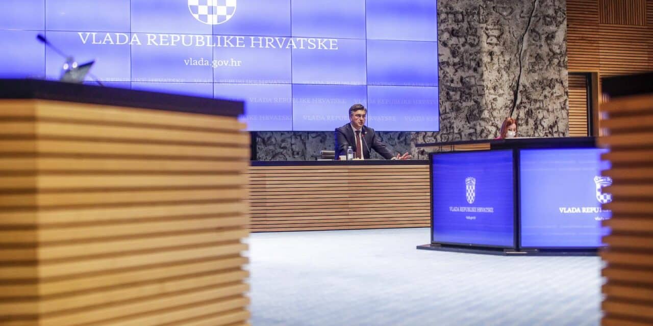 Zagreb: Premijer Plenković sudjelovao na sjednici Gospodarsko-socijalnog vijeća
