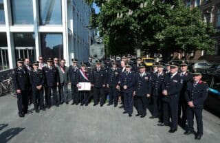 Luka Korlaet s predstavnicima Hrvatske vatrogasne zajednice položio vijenac kod spomenika Gjuri Deželiću