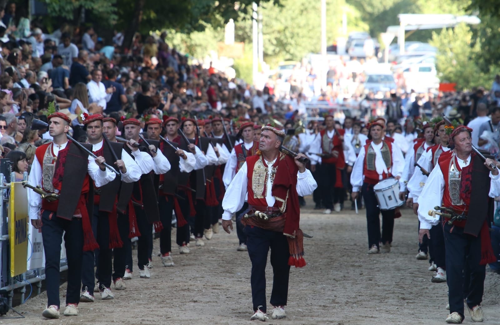 Detalji odora sudionika 304. Sinjske alke