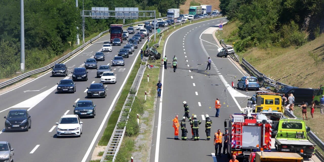 U prometnoj nesreći na autocesti A1 poginula jedna osoba, više ih je ozlijeđeno