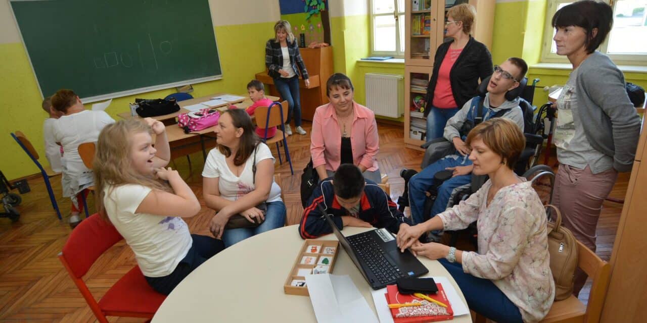 Bjelovar: U?enici s posebnim potrebama do?ekali svoj prvi �kolski dan