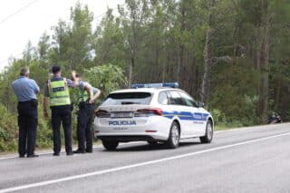 U prometnoj nesreći na Labinštini poginuo motociklist