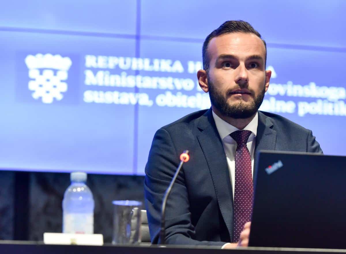 josip aladrović