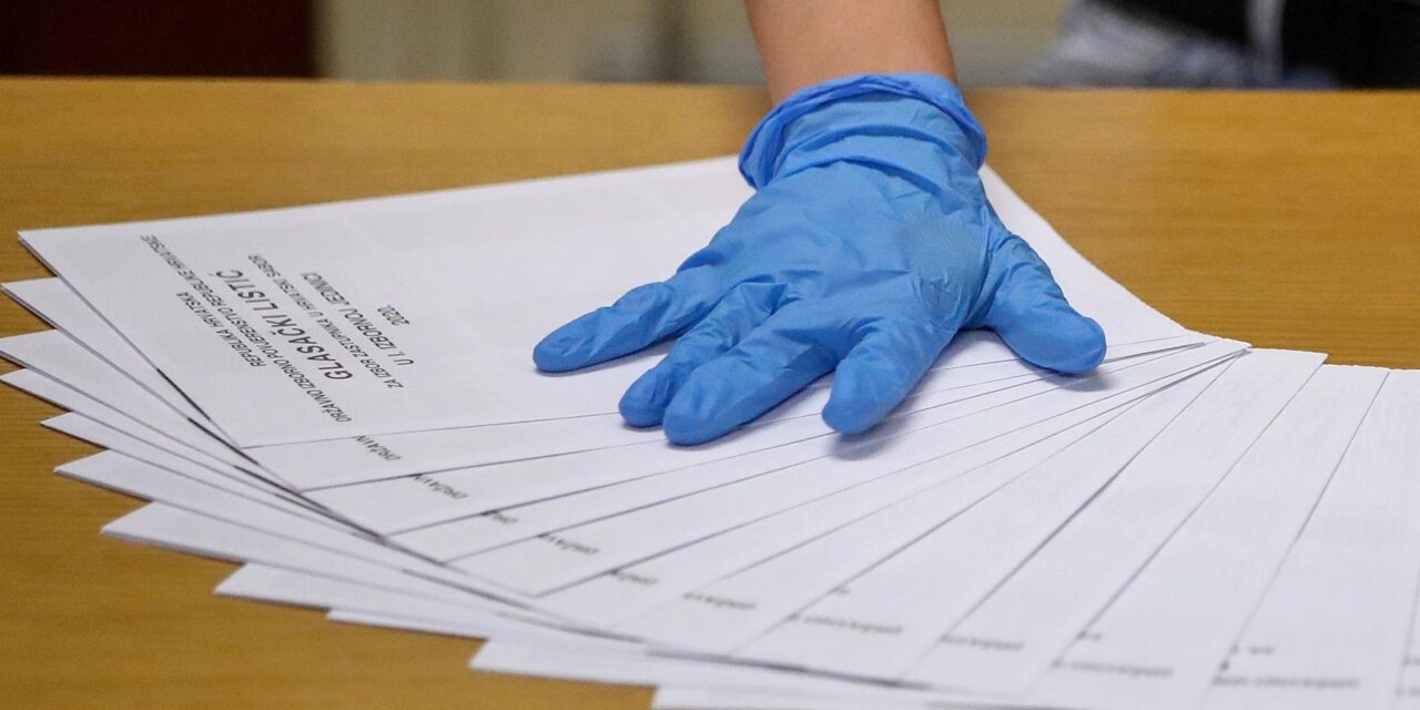 Zagreb: Građani izlaze na birališta kako bi dali svoj glas za zastupnike Hrvatskog sabora