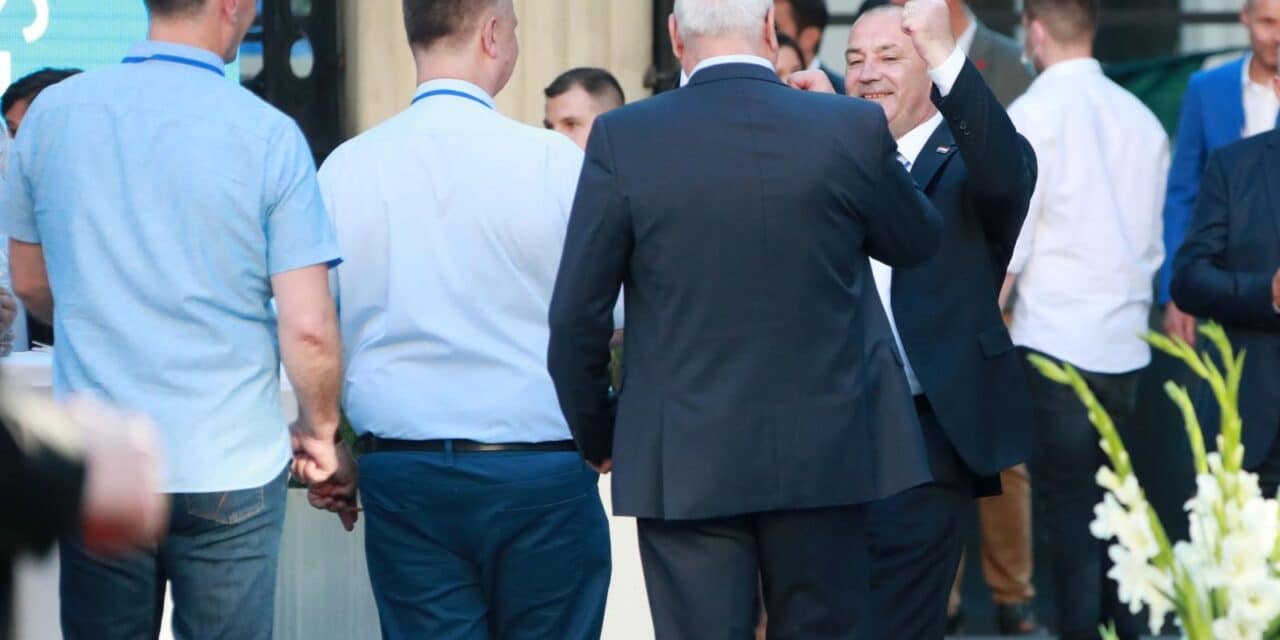 Zagreb: Doček izbornih rezultata u stožeru HDZ-a