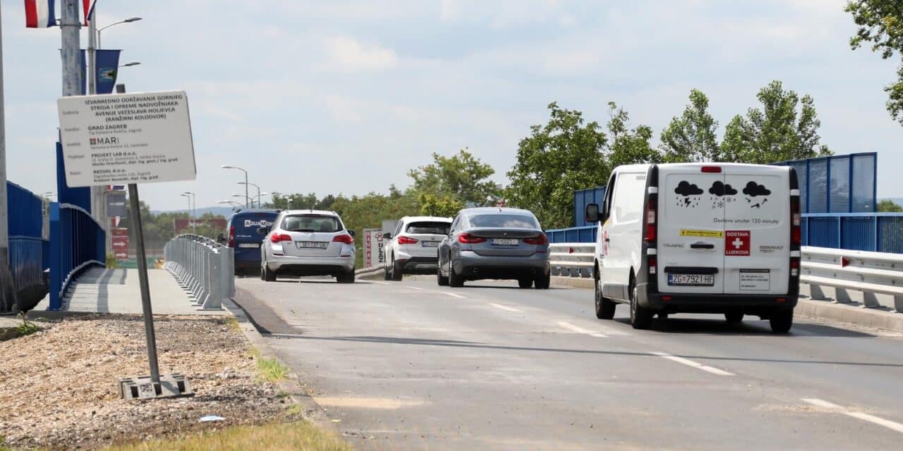 Zagreb: Pušten u promet nadvožnjak na Aveniji Većeslava Holjevca