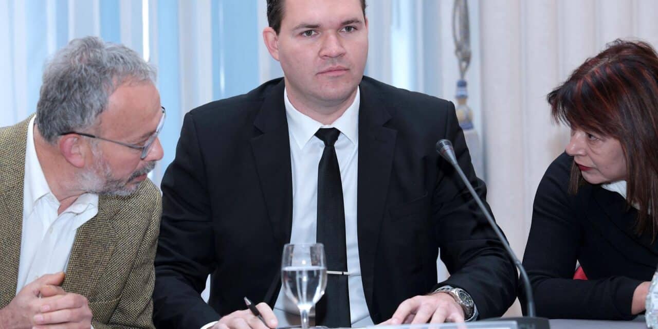 dean golubić