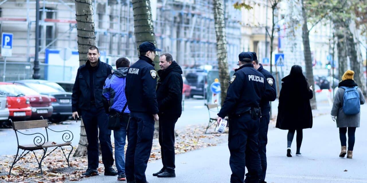 policija bomba