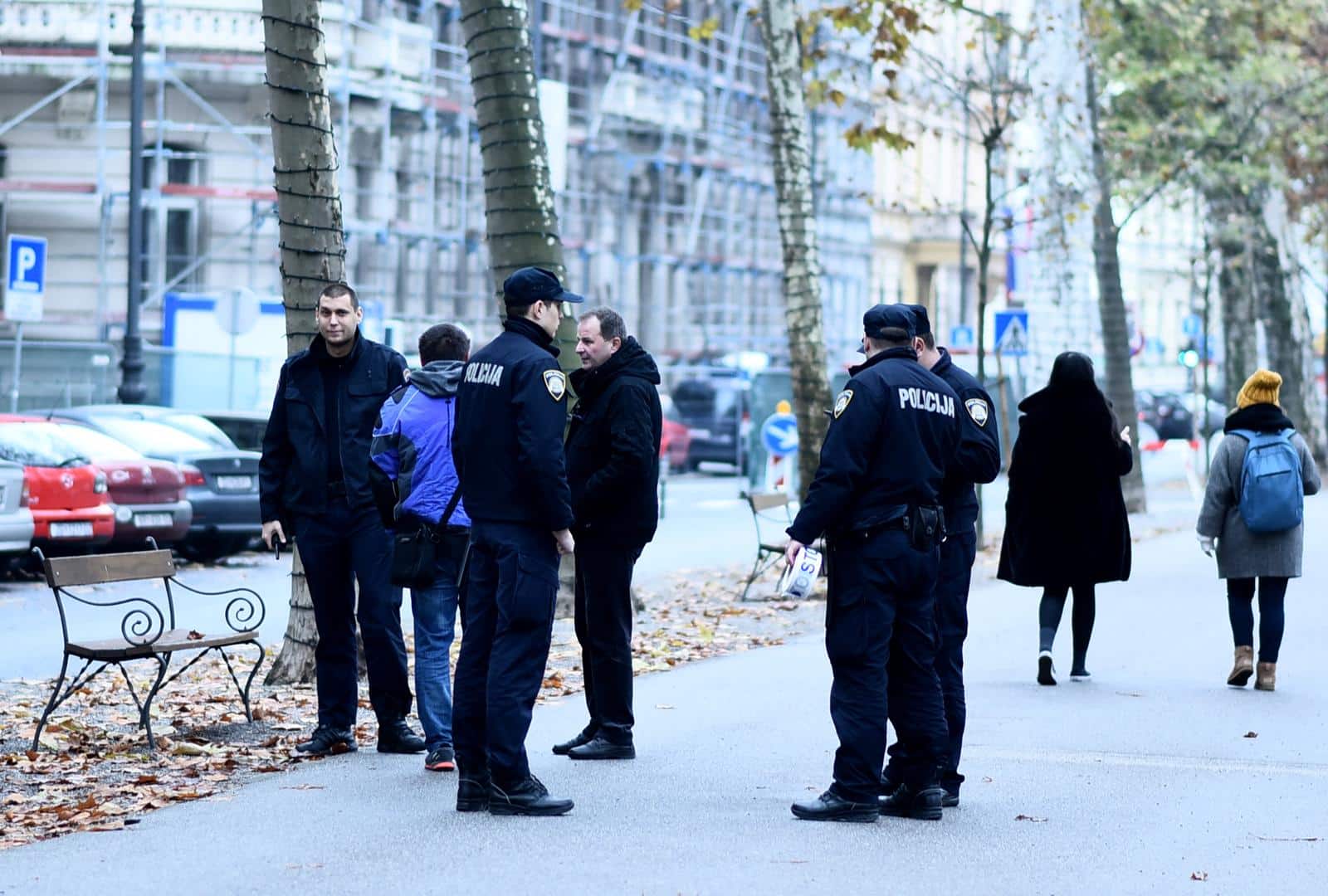 policija bomba