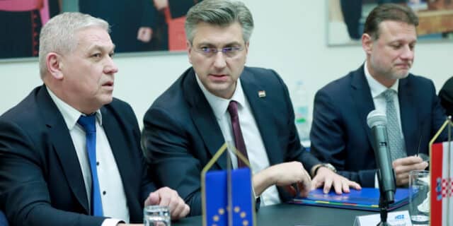 Zagreb: Zajednička sjednica Predsjedništva i Nacionalnog vijeća HDZ-a