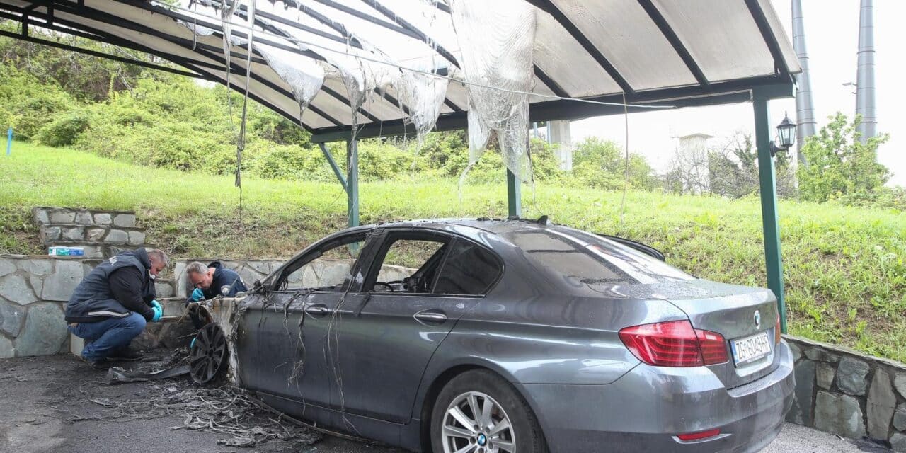 Zagreb: Tijekom noći izgorio BMW