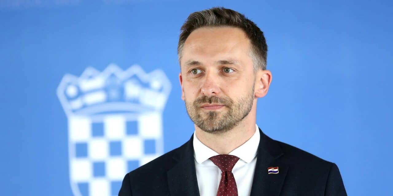 Zagreb: Izjave nakon potpisivanja Kolektivnog ugovora za državne službenike i namještenike