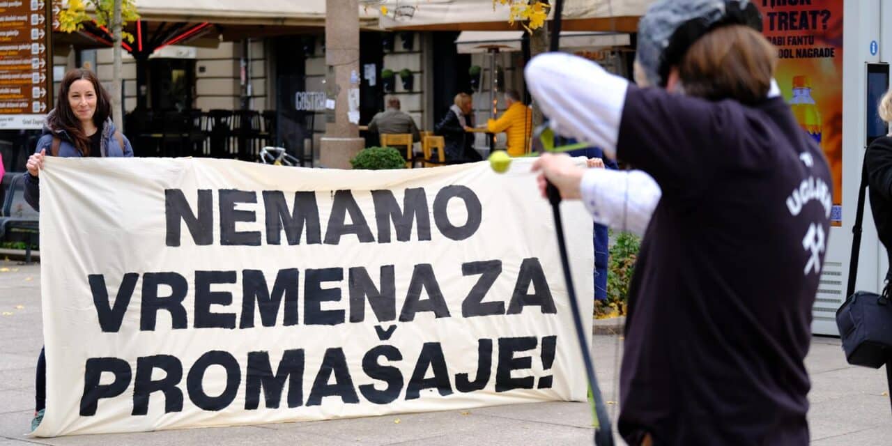 Zagreb: Performans Zelene akcije povodom globalnog dana akcije za klimatsku pravdu