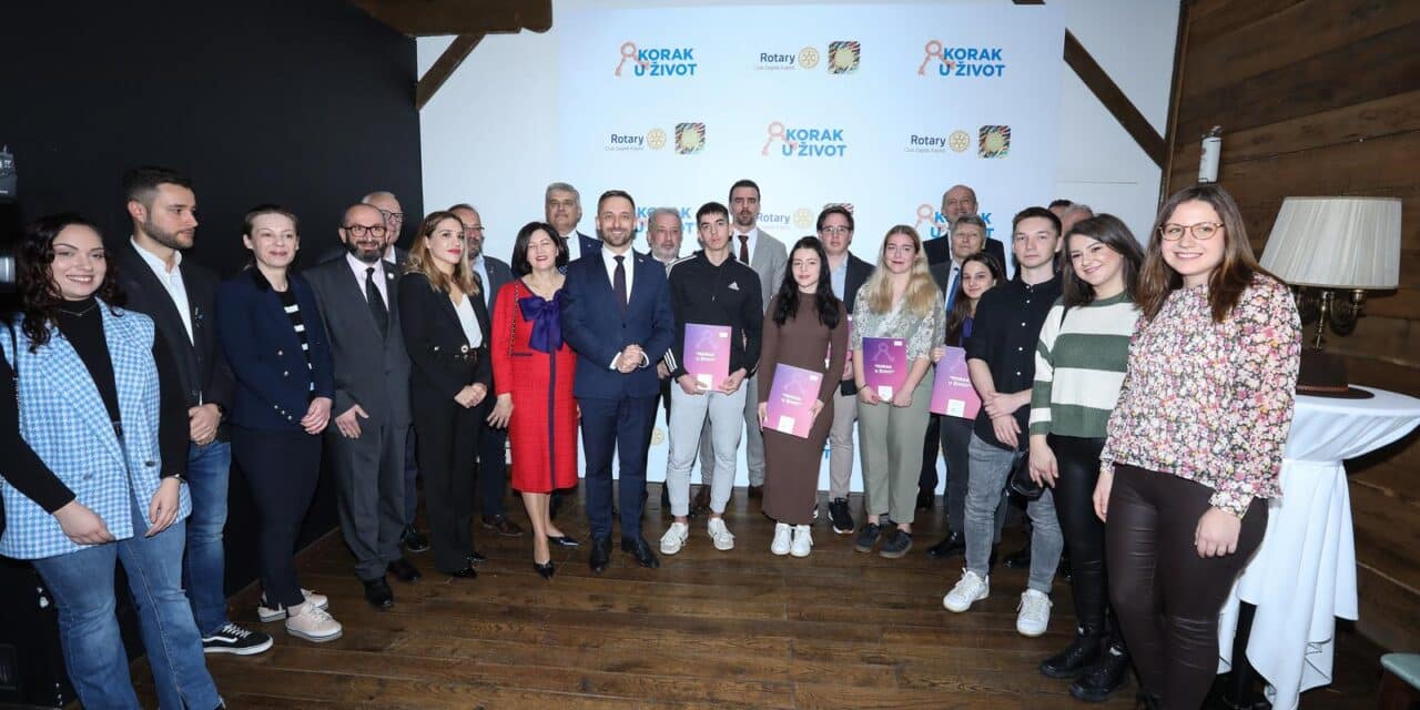 Zagreb: U sklopu akcije “Korak u Život” dodjeljene stipendije djeci bez odgovarajuće roditeljske skrbi