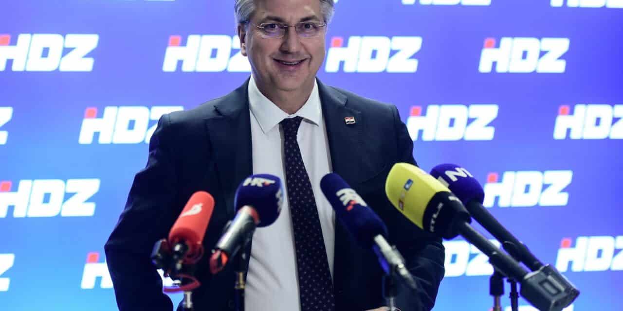 Zagreb: Premijer Plenković dao je izjavu za medije nakon sjednice šireg Predsjedništva HDZ-a