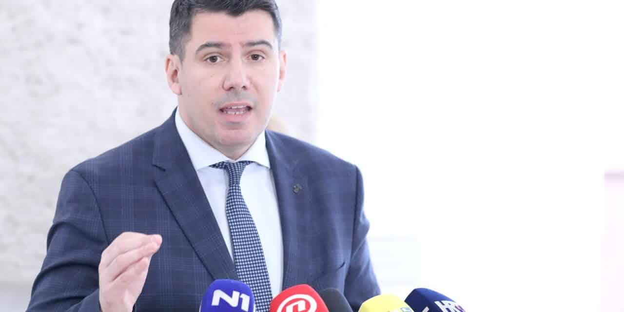 Nikola Grmoja govorio o zakonu o zaštiti zviždača