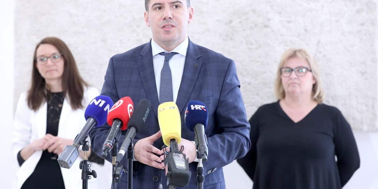 Nikola Grmoja govorio o zakonu o zaštiti zviždača